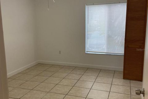 Condo in Tampa, Florida, 1 bedroom  № 2127250 - photo 3