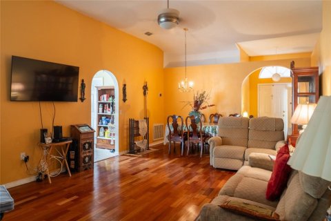 Villa ou maison à vendre à Kissimmee, Floride: 4 chambres, 174.1 m2 № 2431147 - photo 5