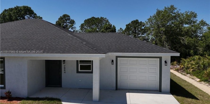 Immobilier commercial à Sebring, Floride 93.46 m2 № 1942944