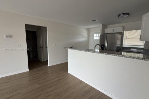 Propiedad comercial en venta en Sebring, Florida, 93.46 m2 № 1942944 - foto 25