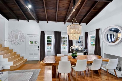 Casa en alquiler en Miami Shores, Florida, 3 dormitorios, 204.94 m2 № 1992154 - foto 10