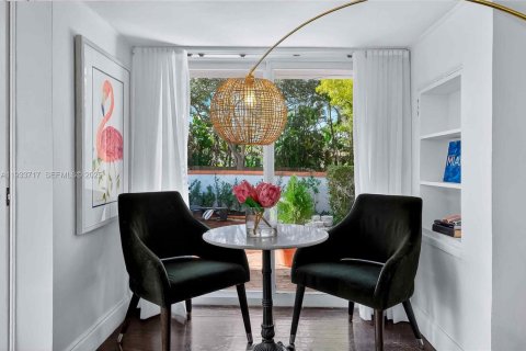 Casa en alquiler en Miami Shores, Florida, 3 dormitorios, 204.94 m2 № 1992154 - foto 13