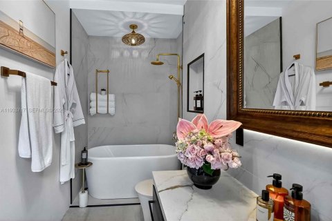 Casa en alquiler en Miami Shores, Florida, 3 dormitorios, 204.94 m2 № 1992154 - foto 30