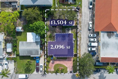 Купить коммерческую недвижимость в Лантана, Флорида 179.12м2, № 2082833 - фото 10