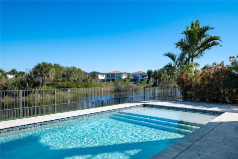 House in Parkland, Florida 5 bedrooms, 343.27 sq.m. № 2066141 - photo 15