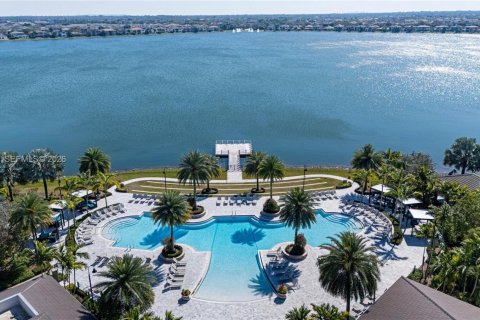 House in Parkland, Florida 5 bedrooms, 343.27 sq.m. № 2066141 - photo 10