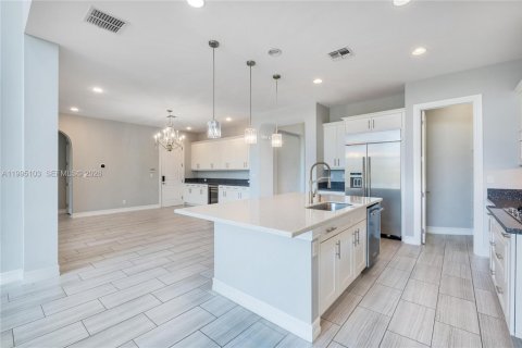House in Parkland, Florida 5 bedrooms, 343.27 sq.m. № 2066141 - photo 25