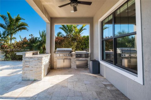 House in Parkland, Florida 5 bedrooms, 343.27 sq.m. № 2066141 - photo 16