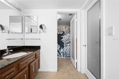 Condo in Fort Lauderdale, Florida, 2 bedrooms  № 1906278 - photo 22