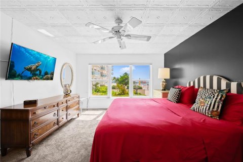 Condo in Fort Lauderdale, Florida, 2 bedrooms  № 1906278 - photo 12