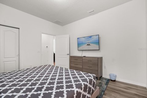 Casa en venta en Kissimmee, Florida, 6 dormitorios, 291.9 m2 № 1719171 - foto 14