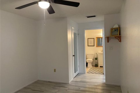 Villa ou maison à louer à Holiday, Floride: 2 chambres, 76.64 m2 № 2099369 - photo 4