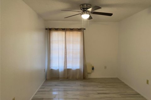 Villa ou maison à louer à Holiday, Floride: 2 chambres, 76.64 m2 № 2099369 - photo 5