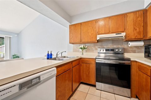 Adosado en venta en Gainesville, Florida, 2 dormitorios, 112.23 m2 № 2196242 - foto 4