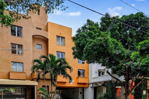 Condo in Miami, Florida, 1 bedroom  № 2040592
