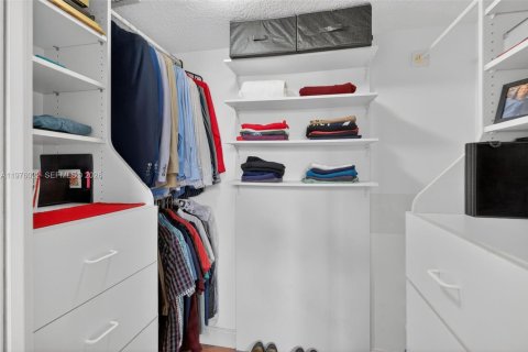 Купить кондоминиум в Майами, Флорида 1 спальня, 57.13м2, № 2040592 - фото 18