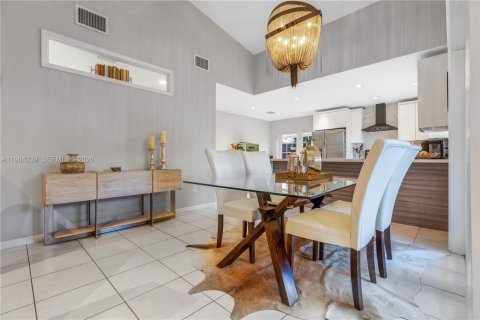 Купить виллу или дом в Майами, Флорида 3 спальни, 128.48м2, № 2050819 - фото 17