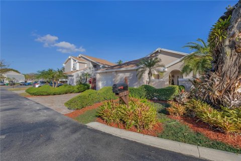 Купить виллу или дом в Майами, Флорида 3 спальни, 128.48м2, № 2050819 - фото 7