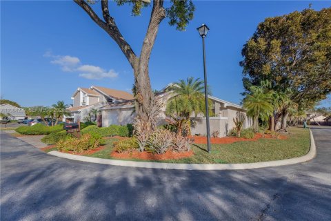 Купить виллу или дом в Майами, Флорида 3 спальни, 128.48м2, № 2050819 - фото 6