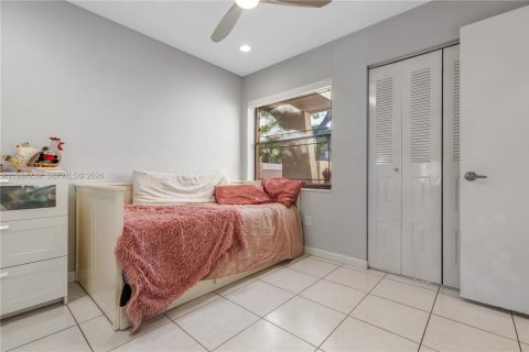 Купить виллу или дом в Майами, Флорида 3 спальни, 128.48м2, № 2050819 - фото 29