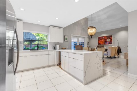 Купить виллу или дом в Майами, Флорида 3 спальни, 128.48м2, № 2050819 - фото 25