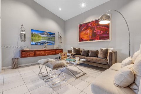 Купить виллу или дом в Майами, Флорида 3 спальни, 128.48м2, № 2050819 - фото 16