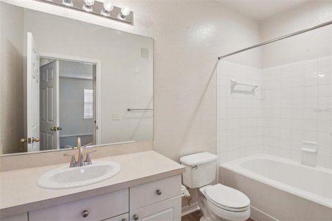 Condo in Tampa, Florida, 2 bedrooms  № 2096684 - photo 21