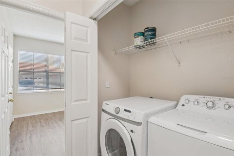 Condo in Tampa, Florida, 2 bedrooms  № 2096684 - photo 22