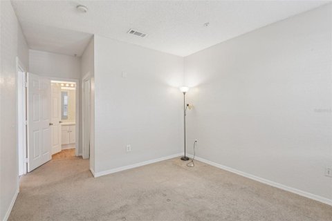 Condo in Tampa, Florida, 2 bedrooms  № 2096684 - photo 14