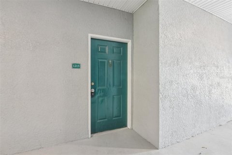 Condo in Tampa, Florida, 2 bedrooms  № 2096684 - photo 2