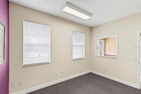 Propiedad comercial en venta en Palm Coast, Florida, 95.78 m2 № 1820721 - foto 11