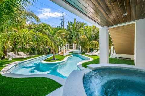Casa en venta en Anna Maria, Florida, 5 dormitorios, 302.4 m2 № 1609609 - foto 23