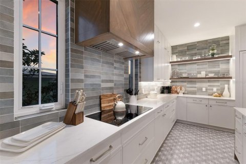Casa en venta en Anna Maria, Florida, 5 dormitorios, 302.4 m2 № 1609609 - foto 11