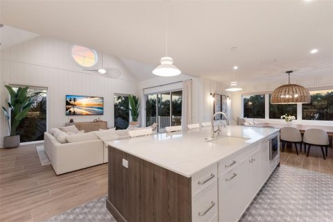 Casa en venta en Anna Maria, Florida, 5 dormitorios, 302.4 m2 № 1609609 - foto 10