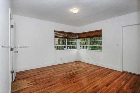 Apartamento en alquiler en Miami Beach, Florida, 2 dormitorios, 102.19 m2 № 1898354 - foto 8