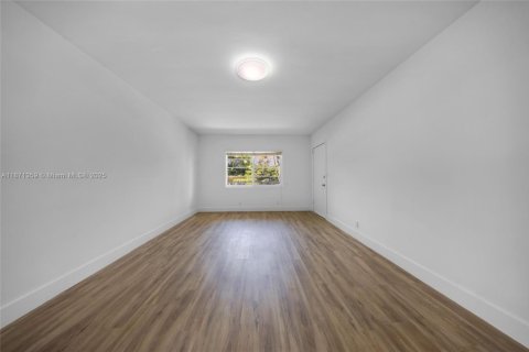 Appartement à louer à Miami Beach, Floride: 2 chambres, 102.19 m2 № 1898354 - photo 19