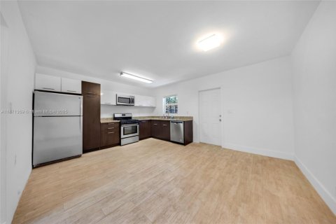 Appartement à louer à Miami Beach, Floride: 2 chambres, 102.19 m2 № 1898354 - photo 18