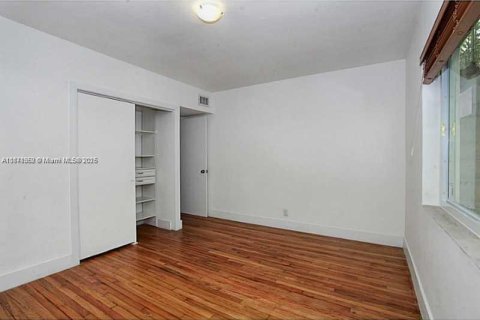 Apartamento en alquiler en Miami Beach, Florida, 2 dormitorios, 102.19 m2 № 1898354 - foto 5