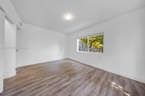 Appartement à louer à Miami Beach, Floride: 2 chambres, 102.19 m2 № 1898354 - photo 24