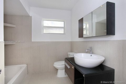 Appartement à louer à Miami Beach, Floride: 2 chambres, 102.19 m2 № 1898354 - photo 25