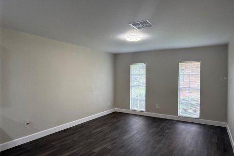 House in Palm Bay, Florida 3 bedrooms, 163.32 sq.m. № 1883333 - photo 8