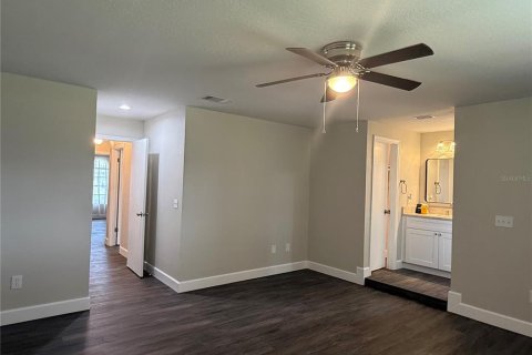 House in Palm Bay, Florida 3 bedrooms, 163.32 sq.m. № 1883333 - photo 19