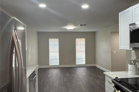 House in Palm Bay, Florida 3 bedrooms, 163.32 sq.m. № 1883333 - photo 5