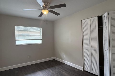 House in Palm Bay, Florida 3 bedrooms, 163.32 sq.m. № 1883333 - photo 15