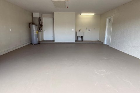 House in Palm Bay, Florida 3 bedrooms, 163.32 sq.m. № 1883333 - photo 24
