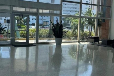 Studio in the Condo in Miami Beach, Florida № 2056022