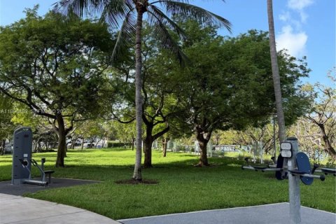 Condo in Miami Beach, Florida № 2056022 - photo 18