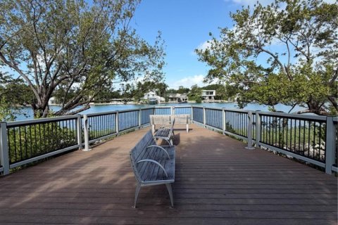 Condo in Miami Beach, Florida № 2056022 - photo 14