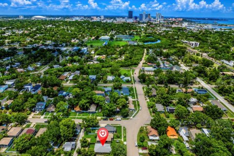 Immobilier commercial à vendre à Saint Petersburg, Floride: 3 chambres, 111.48 m2 № 2284575 - photo 8