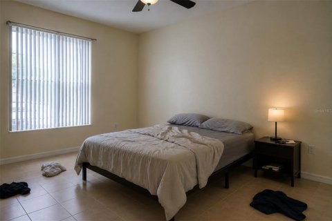 Immobilier commercial à vendre à Saint Petersburg, Floride: 3 chambres, 111.48 m2 № 2284575 - photo 3